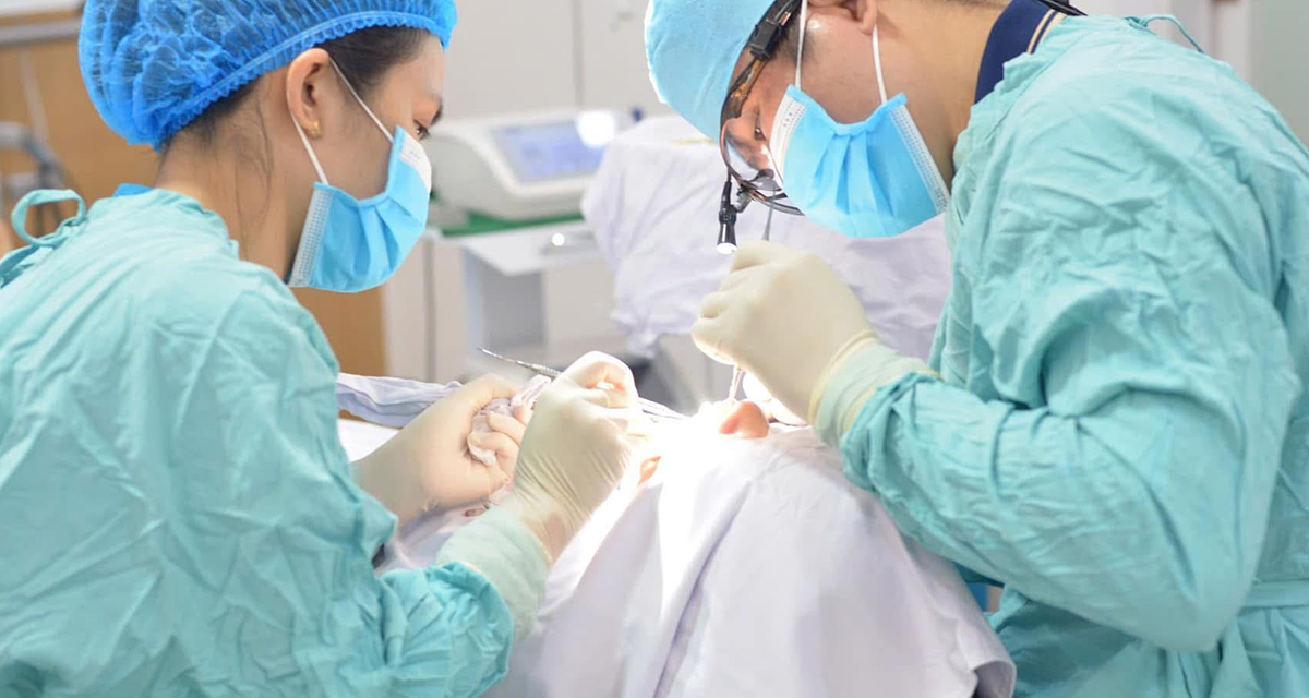 Những rủi ro có thể gặp khi trồng răng Implant